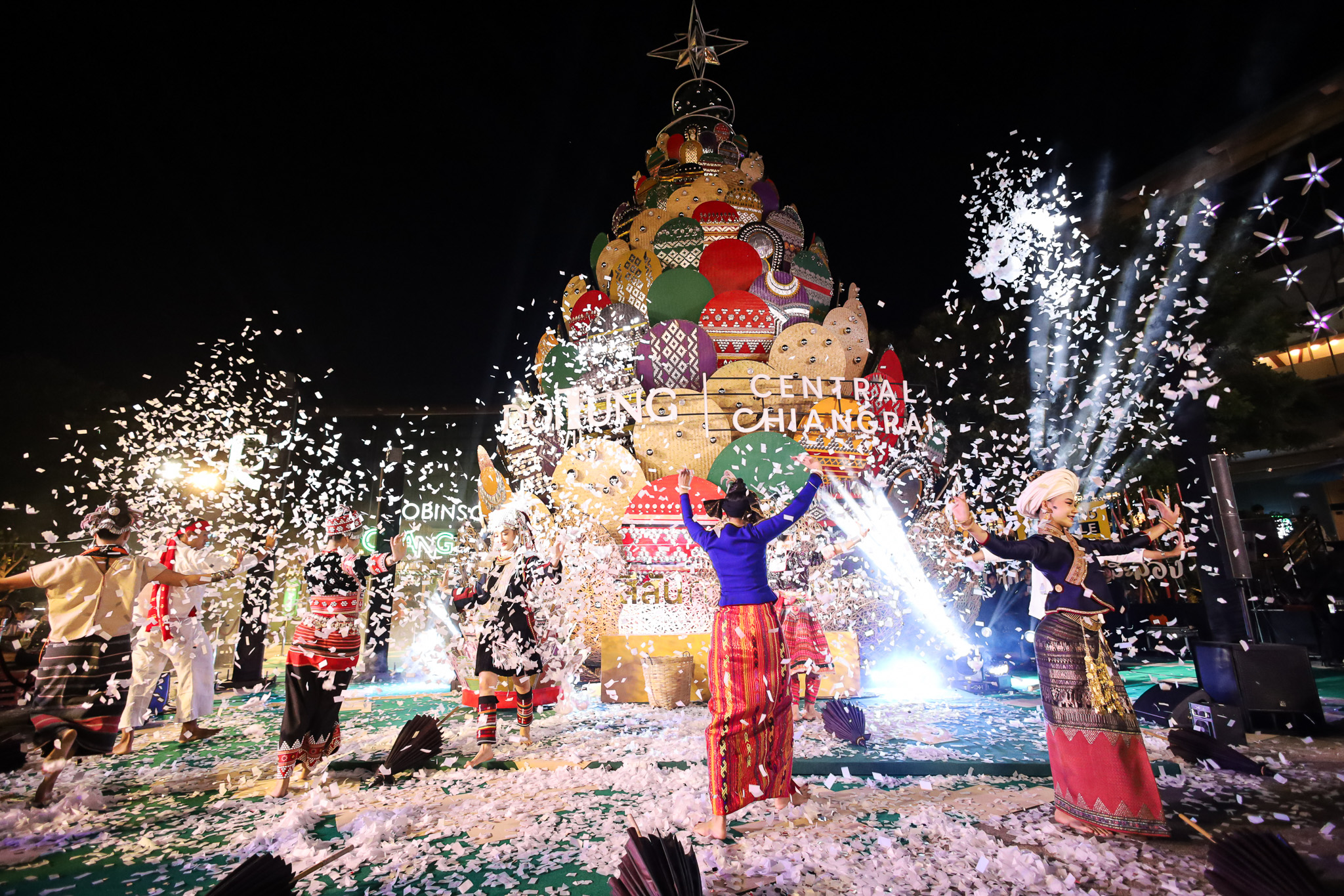 #เทศกาลสีสันกาสะลอง2023 #ต้นคริสต์มาสหมอกพันวา #CentralChiangrai